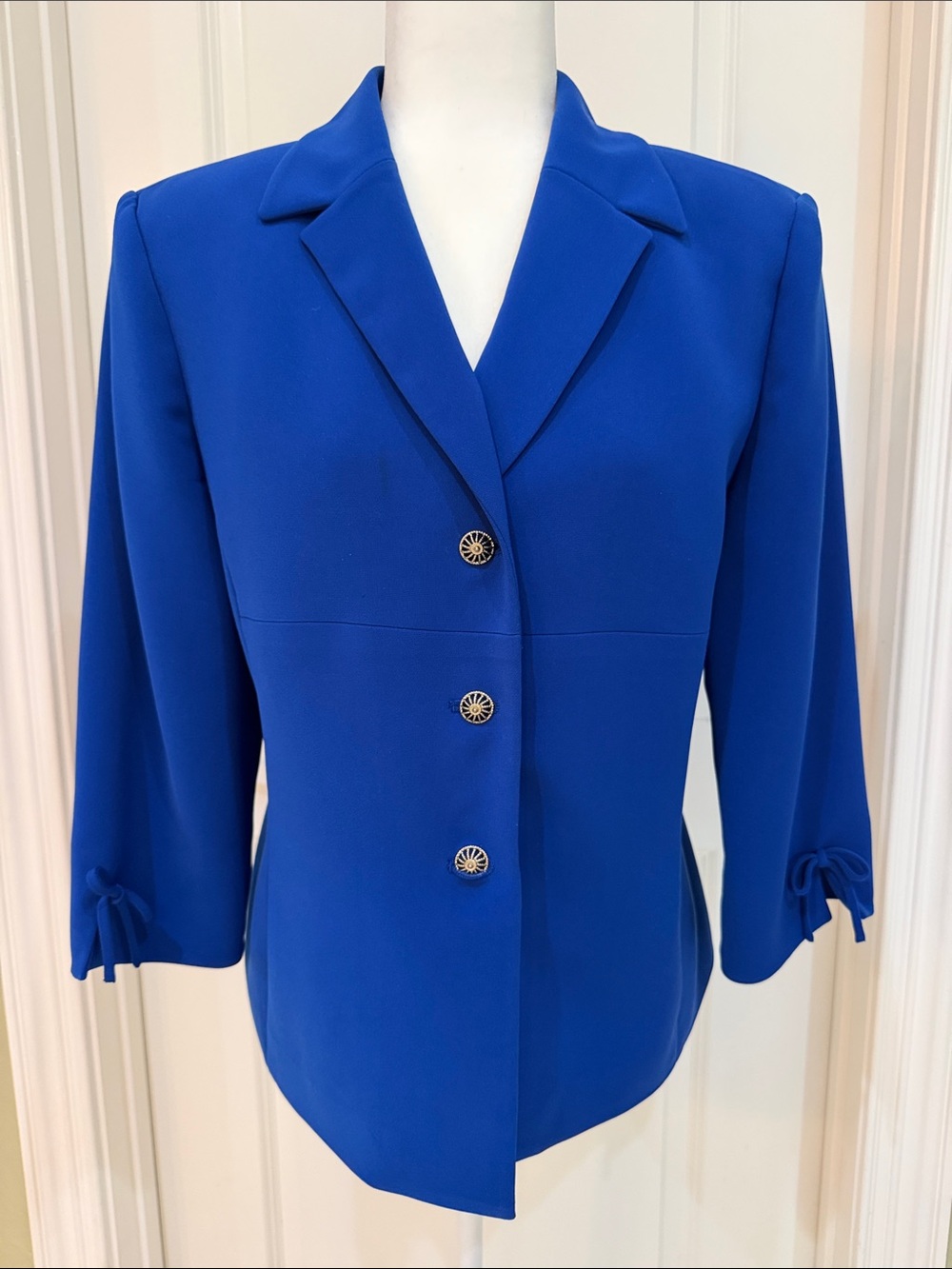 Le Suit Royal Blue Tailored Blazer with Decorative Buttons